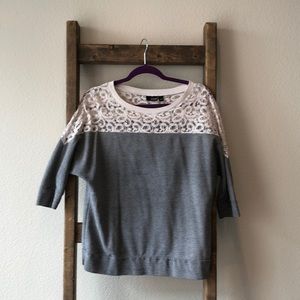 Women’s medium blouse with white lace